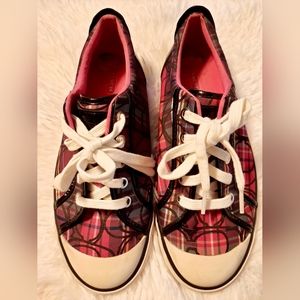 SOLD Coach Barrett Plaid 8B sneakers in good condition❤